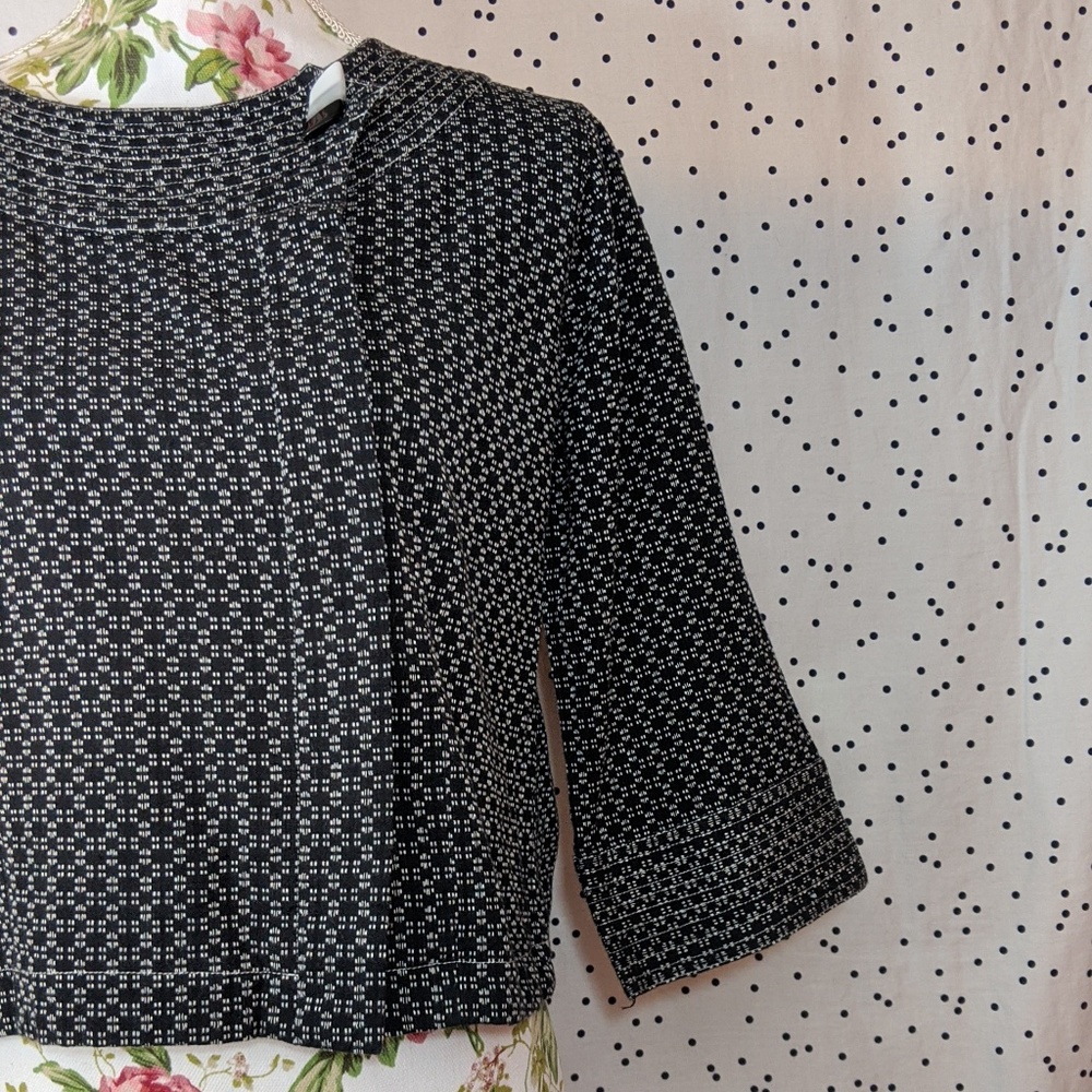 Serenade Cropped Blazer - Size M - Picture 3 of 8